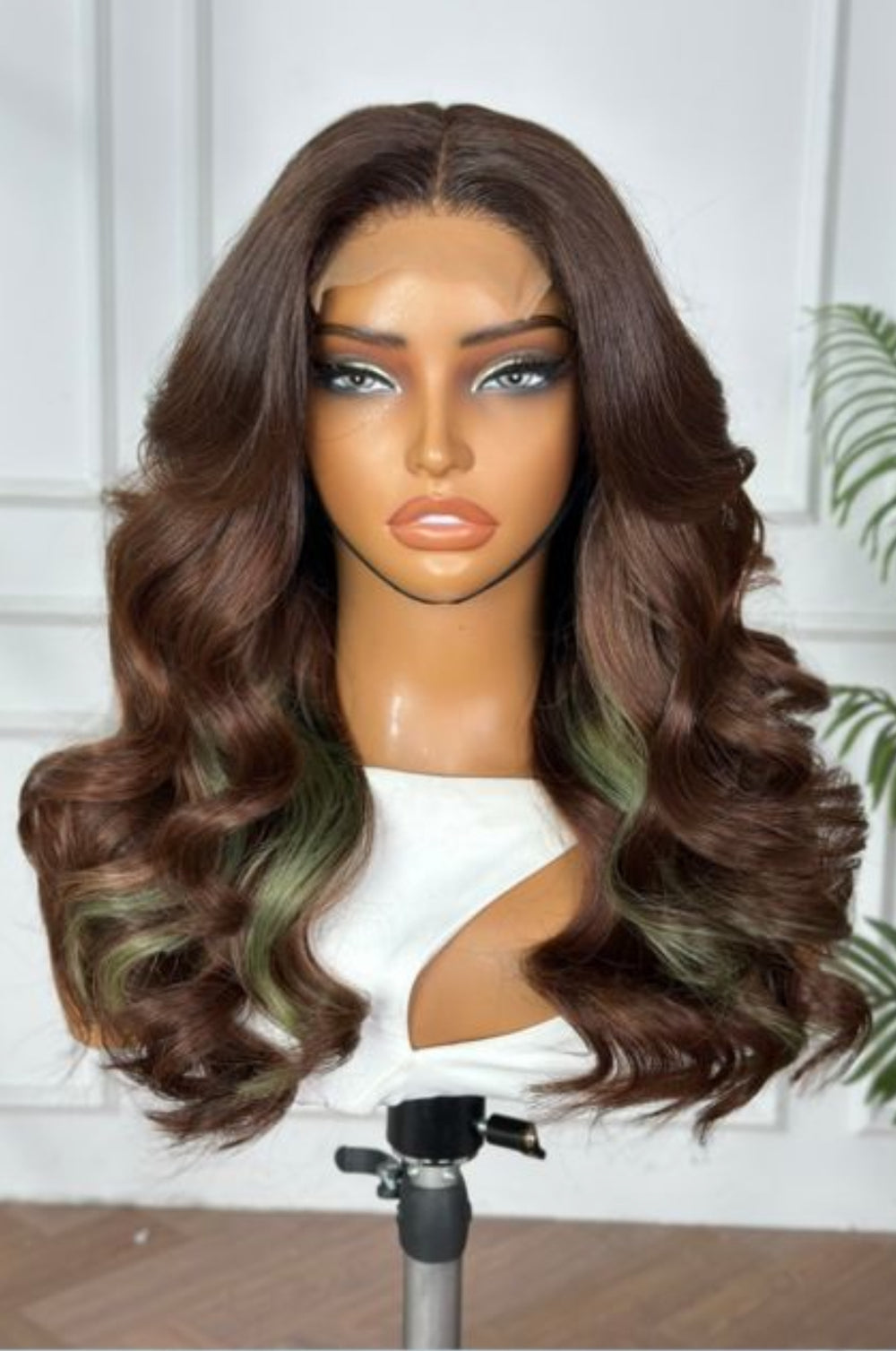 MONICA | 18" | 4X4 HD LACE CLOSURE | GLUELESS | READY TO WEAR | HUMAN HAIR WIG