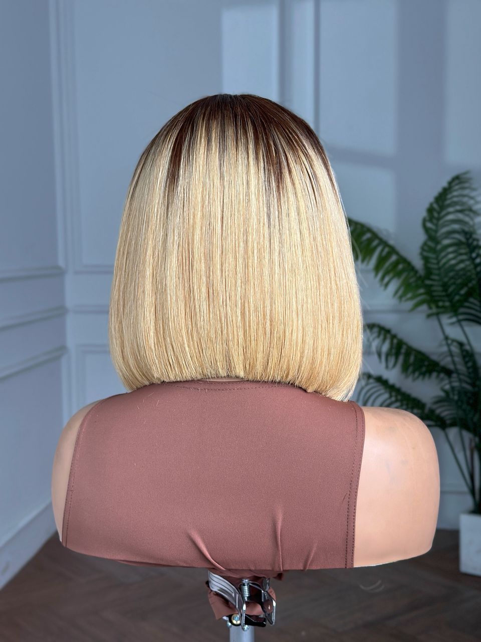 JADE | HD 4X4 | CLOSURE | BLONDE WITH DARK ROOTS | GLUELESS | READY TO WEAR